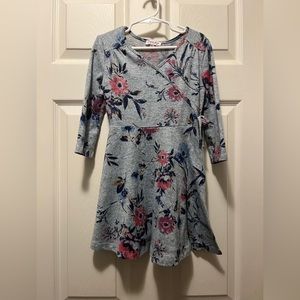 Chenault Girl size 6 blue floral dress